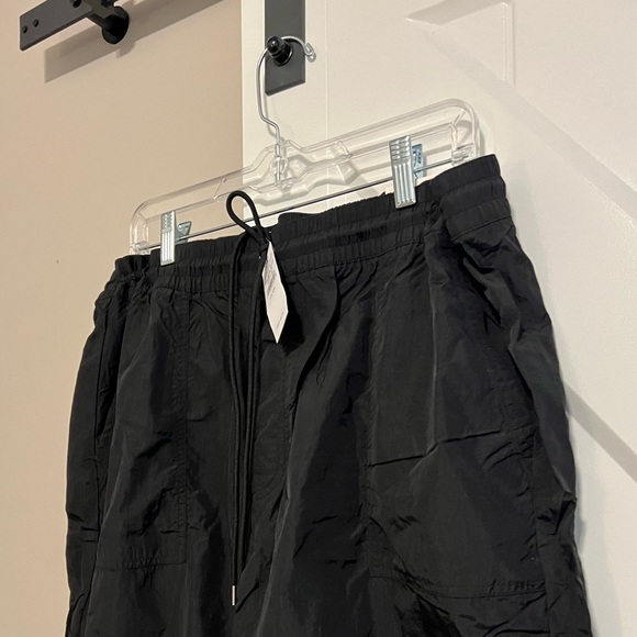 NWT XXL American Eagle Black Windbreaker  Hi-Rise Joggers - Picture 2 of 5